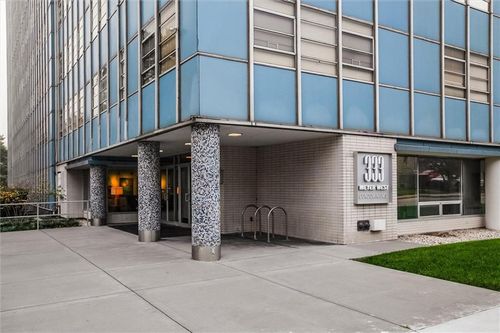 333 W Meyer Unit 213 Boulevard, Kansas City, MO, 64133 | Card Image