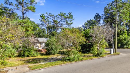 2425 Adams St, Wilmington, NC, 28401-7105 | Card Image