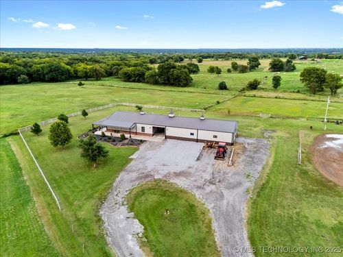 18717 S 405th East Ave, Porter, OK, 74454-5922 | Card Image