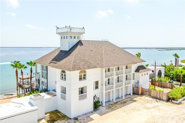 2100 E Highway 361, House other with 14 bedrooms, 15 bathrooms and null parking in Aransas Pass TX | Image 30