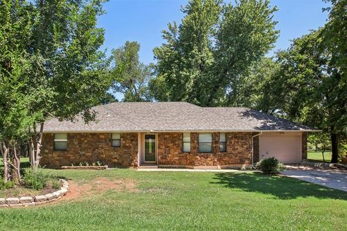 11093 Ione Dr, Choctaw, OK, 73020-7708 | Card Image
