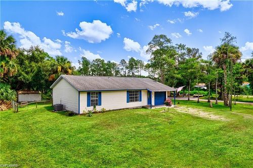 551 Golden Gate Blvd W, NAPLES, FL, 34120-2170 | Card Image