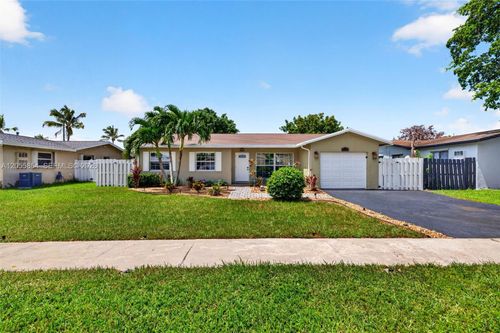 11371 Nw 37th Pl, Sunrise, FL, 33323-1162 | Card Image