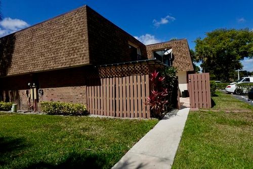 6183-6183 Nw 55th Lane, Tamarac, FL, 33319 | Card Image