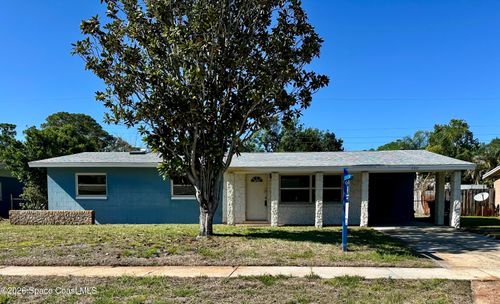 680 Birchwood Ln, Titusville, FL, 32780-3488 | Card Image