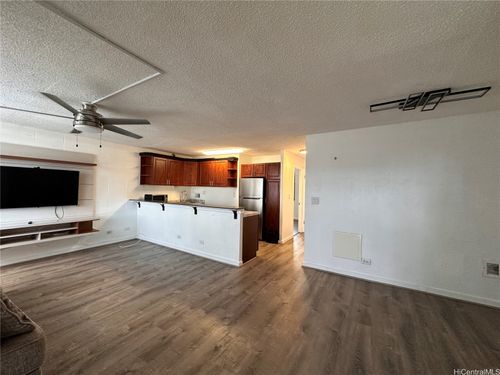 304-94-246 Leoku St, Waipahu, HI, 96797-1913 | Card Image