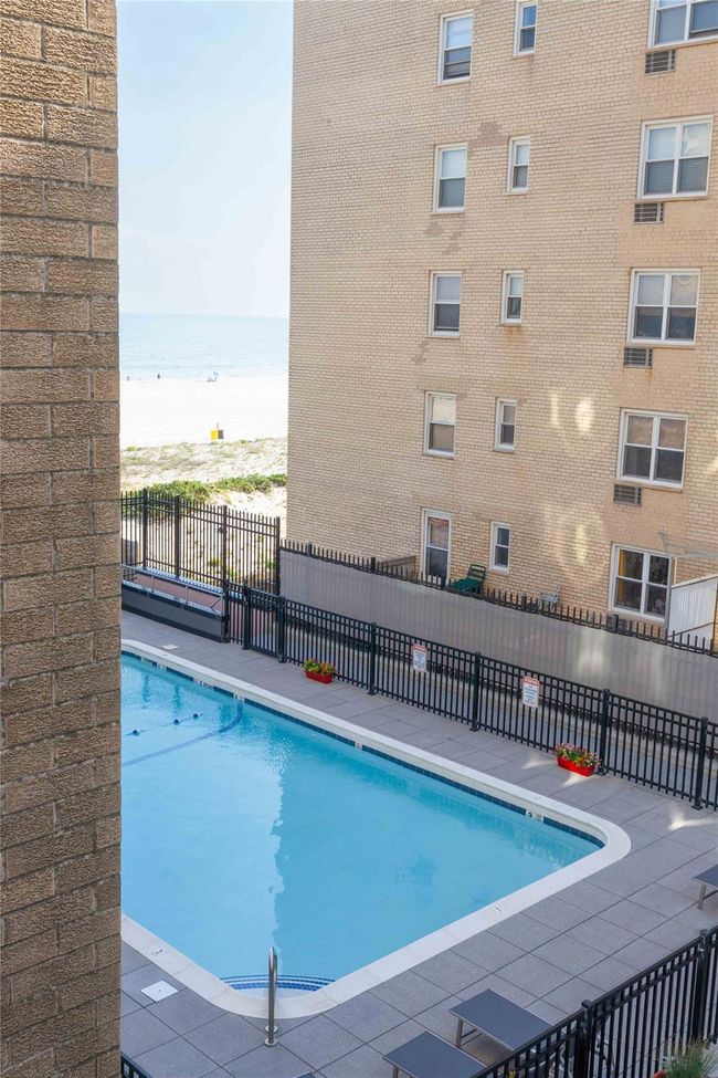 APT-3C - 650 Shore Rd, Condo with 1 bedrooms, 1 bathrooms and null parking in Long Beach NY | Image 22