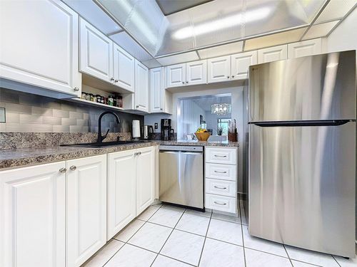 apt-515-2309 S Cypress Bend Dr, Pompano Beach, FL, 33069-5678 | Card Image