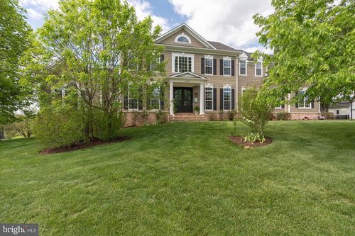 39695 Charles Henry Pl, Waterford, VA, 20197-1063 | Card Image