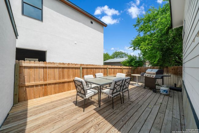 247 Princeton Ave, House other with 3 bedrooms, 3 bathrooms and null parking in San Antonio TX | Image 25