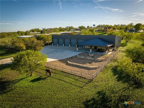 148 Lakecreek Dr, New Braunfels, TX, 78130-8228 | Card Image