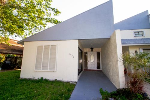 1437 White Pine Dr, Wellington, FL, 33414-5783 | Card Image