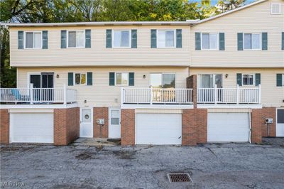 2021 50th Street Se, Condo with 3 bedrooms, 1 bathrooms and null parking in Canton OH | Image 2