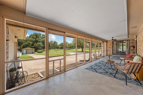 2402 White St, Clifton, TX, 76634-1147 | Card Image