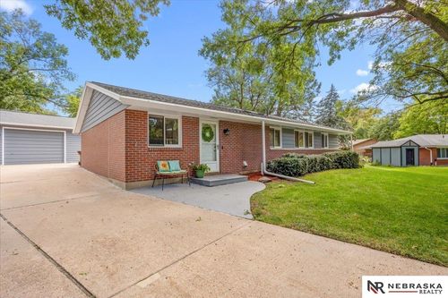 1834 Mindoro Drive, Lincoln, NE, 68506 | Card Image