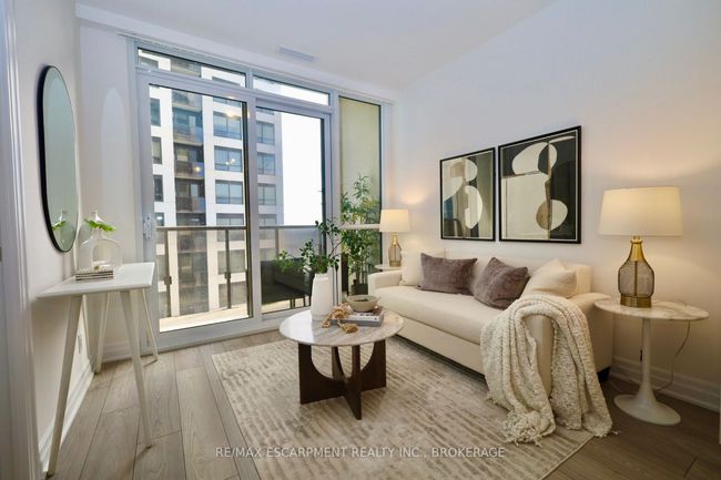 2203 - 36 Elm Dr W, Condo with 2 bedrooms, 2 bathrooms and 1 parking in Mississauga ON | Image 4