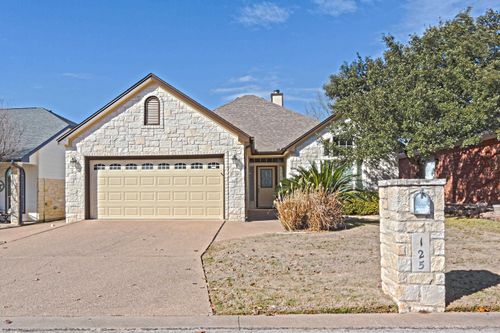 125 Fox Cir, Burnet, TX, 78611-3578 | Card Image