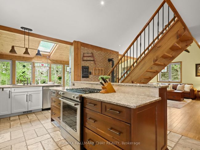 2043 Concession 5 Rd, House other with 4 bedrooms, 3 bathrooms and 10 parking in Loretto ON | Image 16