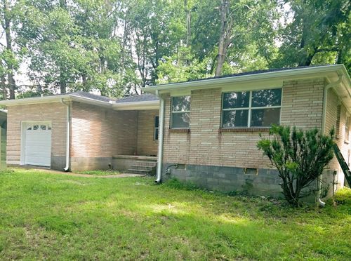 2262 Pleasant View Rd, Pleasant View, TN, 37146-8033 | Card Image