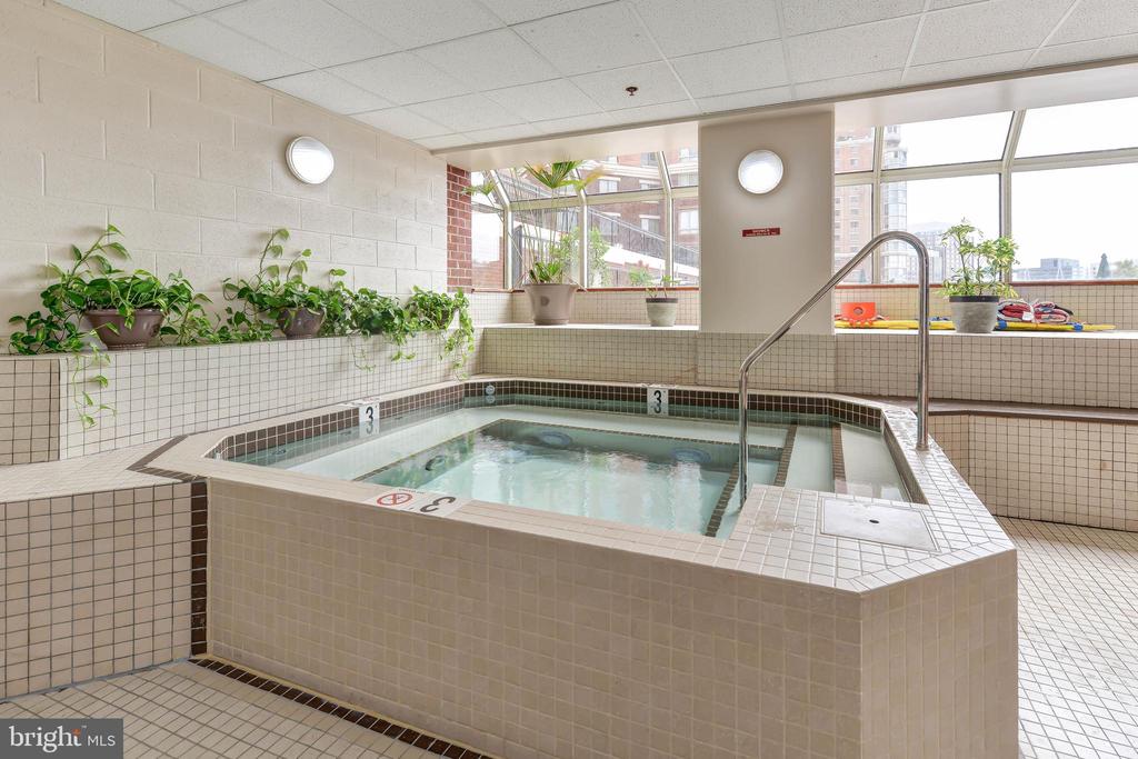 Residential Lease in ALEXANDRIA 2