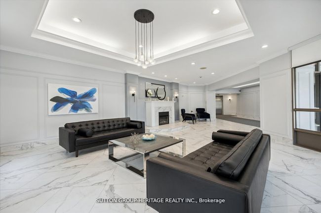 1206 - 712 Rossland Rd E, Condo with 2 bedrooms, 2 bathrooms and null parking in Whitby ON | Image 5
