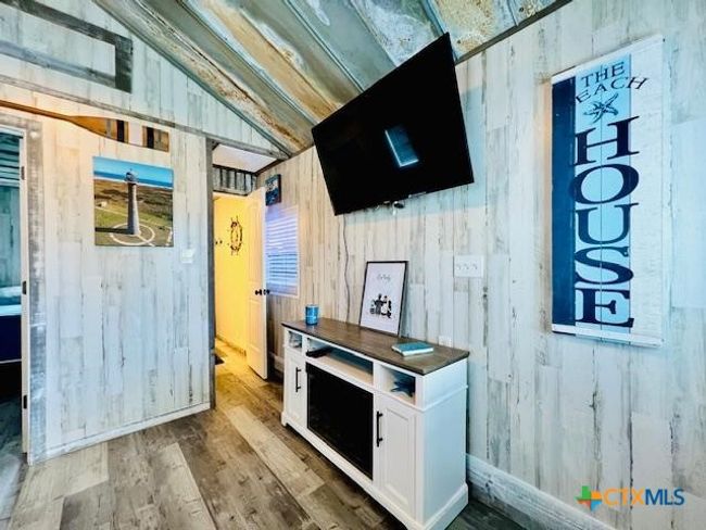 1303 W Adams Ave, House other with 1 bedrooms, 1 bathrooms and null parking in Port O Connor TX | Image 27