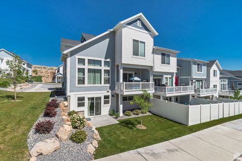204-9757 N Aaron Ave, Eagle Mountain, UT, 84005-5263 | Card Image