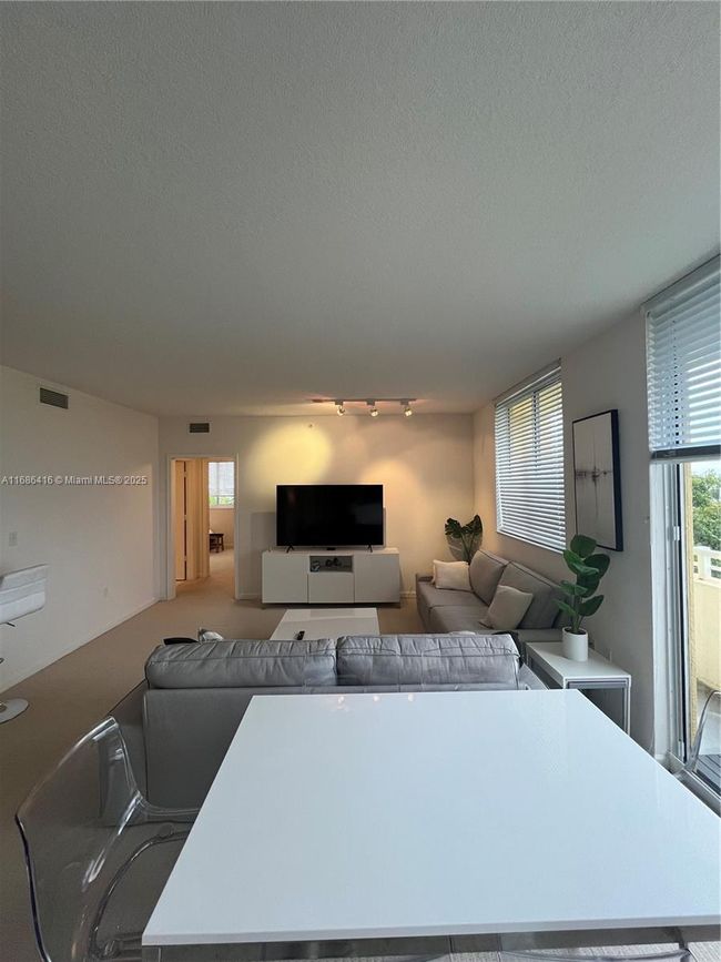APT-414 - 2775 Ne 187 Th St, Condo with 3 bedrooms, 2 bathrooms and null parking in Aventura FL | Image 9