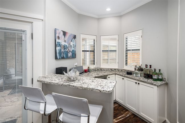 4315 Creekmeadow Dr, House other with 4 bedrooms, 3 bathrooms and null parking in Dallas TX | Image 11