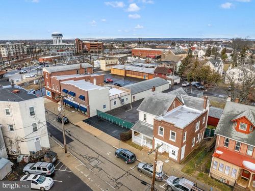 33 W 2nd Street, Lansdale, PA, 19446 | Card Image