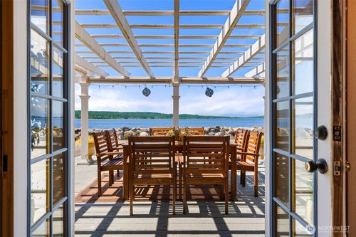 2423 Day Island Boulevard W, University Place, WA, 98466 | Card Image