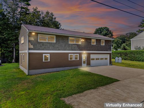 10 Oceanside Ave W, York, ME, 03909-6490 | Card Image