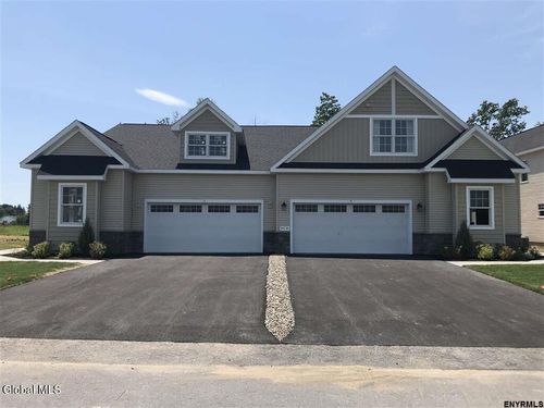 6 Boggs St, Mechanicville, NY, 12118 | Card Image