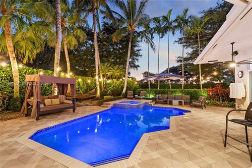 2567 Montclaire Cir, Weston, FL, 33327-1429 | Card Image