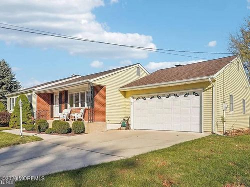4 Heather Drive, Ewing, NJ, 08638 | Card Image