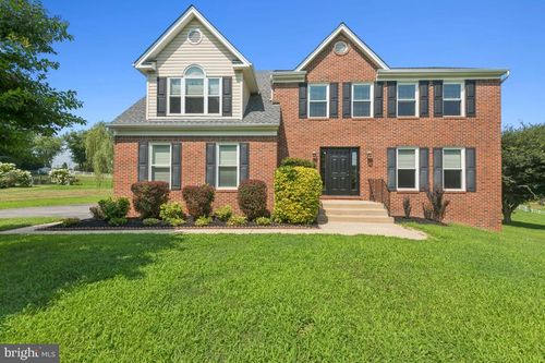 6518 Christmas Tree Ln, Huntingtown, MD, 20639-3211 | Card Image