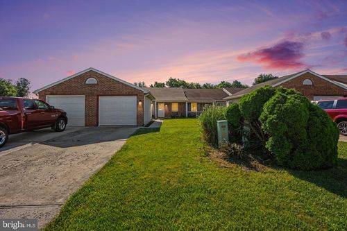 1208 Progress Rd, CHAMBERSBURG, PA, 17201-3277 | Card Image