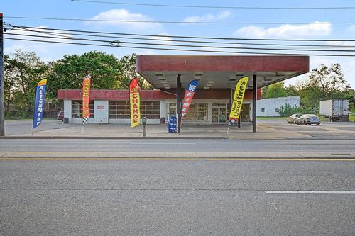 1079 N Main St, Hopkinsville, KY, 42240 | Card Image