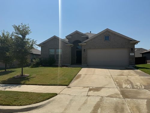 573 Dunster Ln, Saginaw, TX, 76131-2279 | Card Image