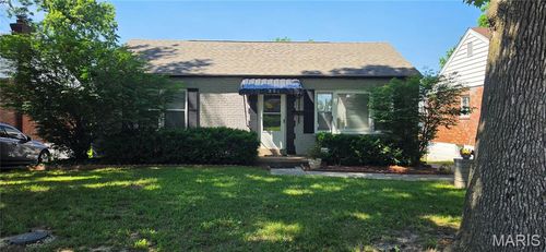 901 Fontaine Pl, Saint Louis, MO, 63137-2708 | Card Image