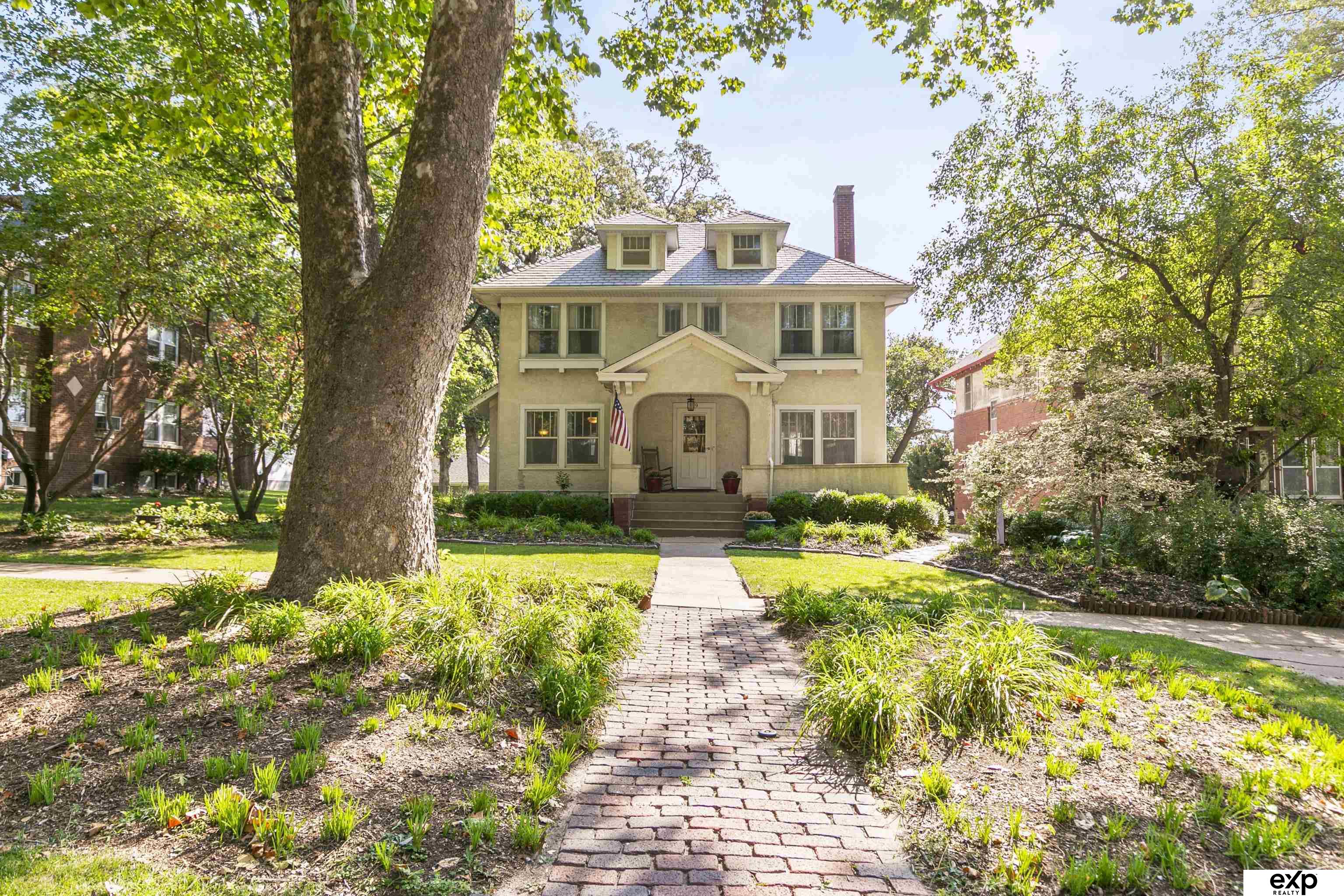 Mercer Blvd, Omaha, NE 68131