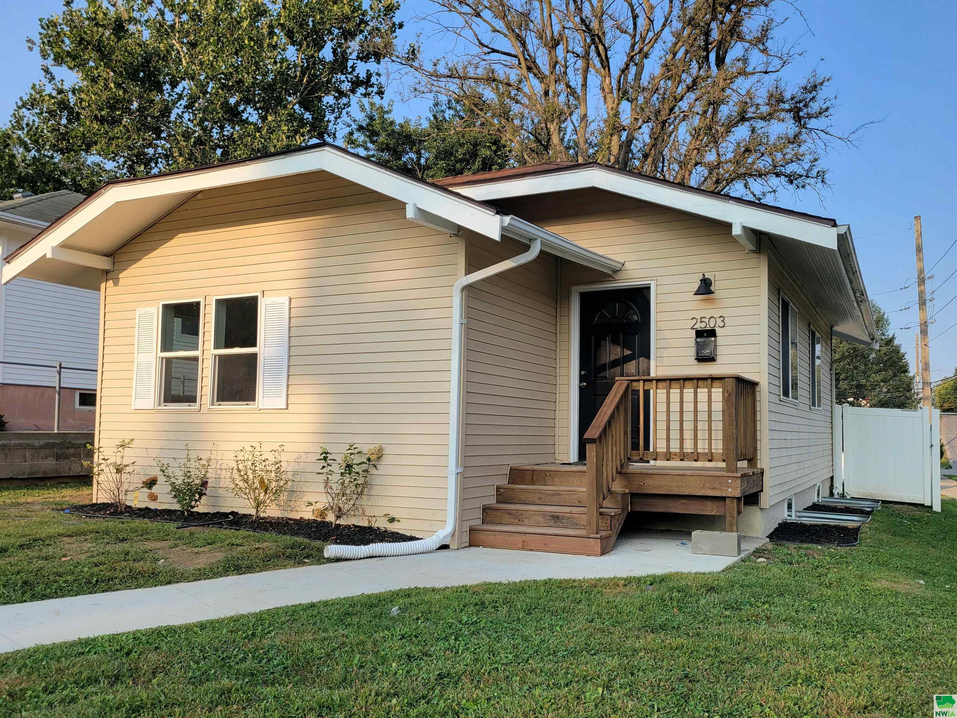 Palmetto St, Sioux City, IA 51106