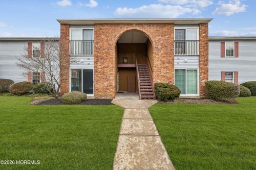 162 Frontier Way, Tinton Falls, NJ, 07753-7822 | Card Image