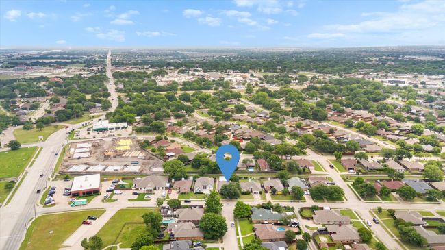 208 N Rustic Trl, House other with 3 bedrooms, 2 bathrooms and null parking in Wylie TX | Image 35