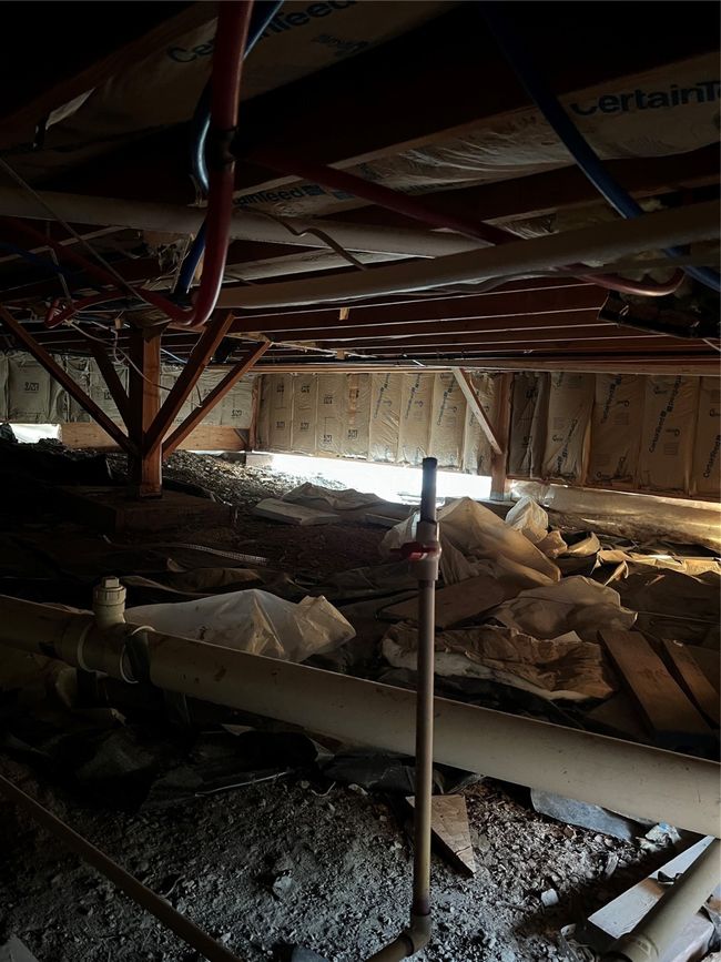 Crawlspace below home | Image 63