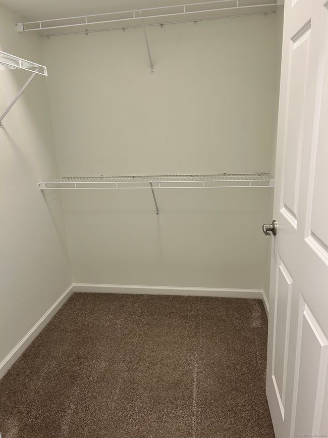 124 - 124 Center Meadow Ln, Condo with 2 bedrooms, 2 bathrooms and 1 parking in Danbury CT | Image 10