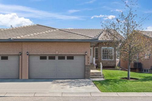 214 Shannon Estates Terrace Sw, Calgary, AB, T2Y4C6 | Card Image