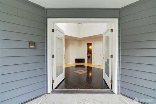 4122 100th Avenue Se, Mercer Island, WA, 98040 | Card Image