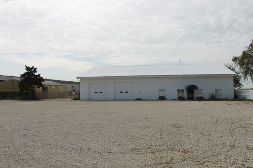 320 W Lincoln Hwy, Cortland, IL, 60112-8419 | Card Image
