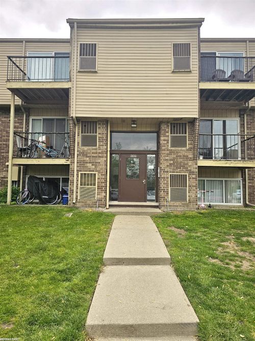 apt-76a-38255 Fairway Ct, Clinton Twp, MI, 48038-3498 | Card Image